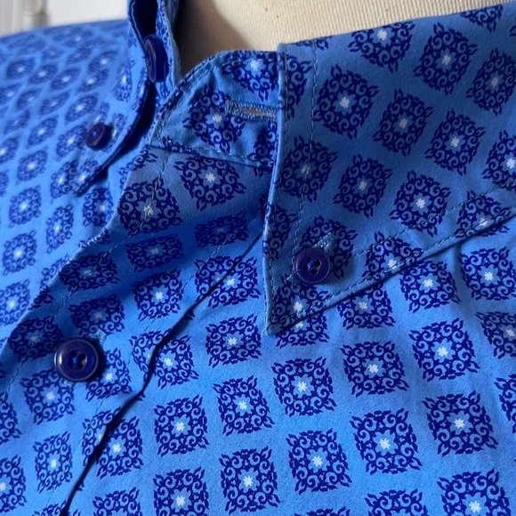 LIKE NEW ARIAT LONG SLEEVE SHIRT. Size L. Blue. EXCELLENT CONDITION. - Picture 4 of 12